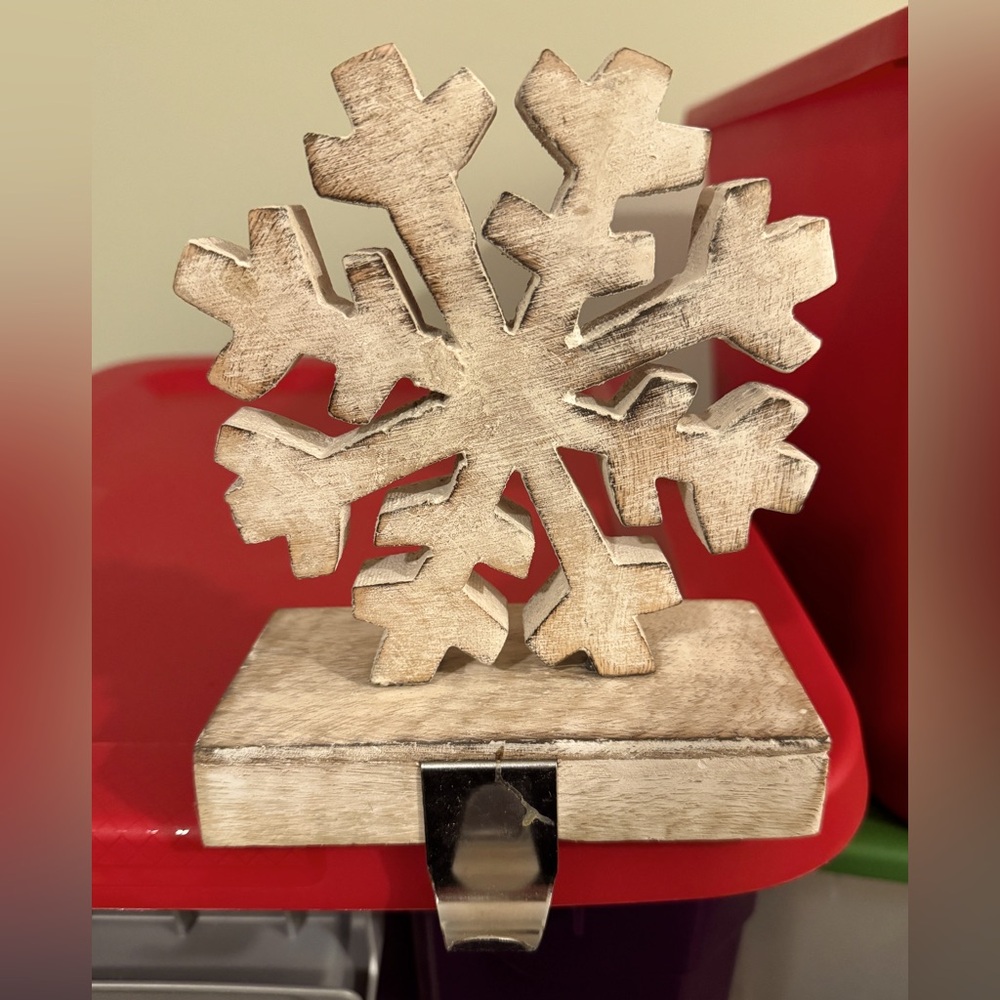 Snowflake Stocking Holder